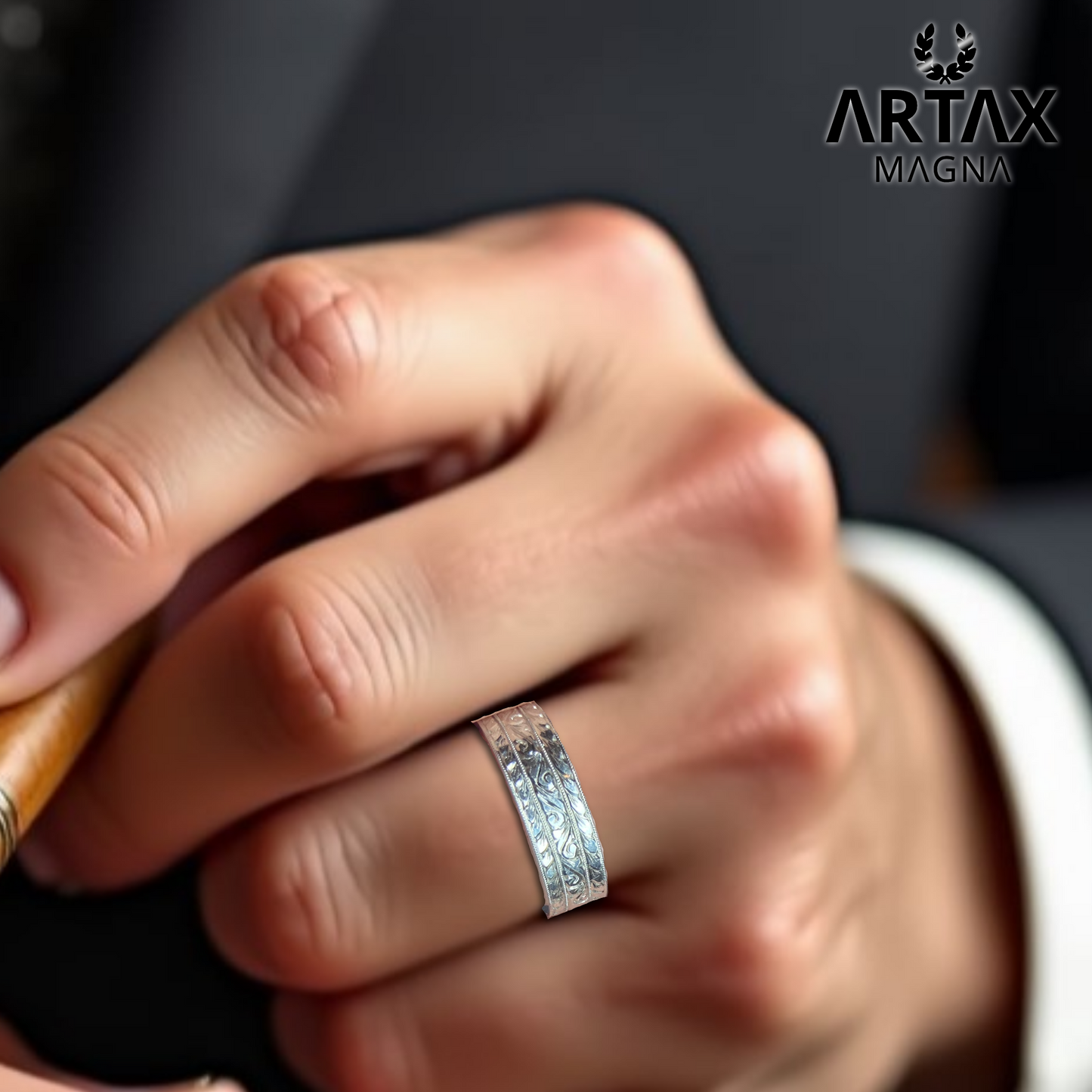 MAGNA | 14K Unisex All-around Hand-carved Wedding Ring